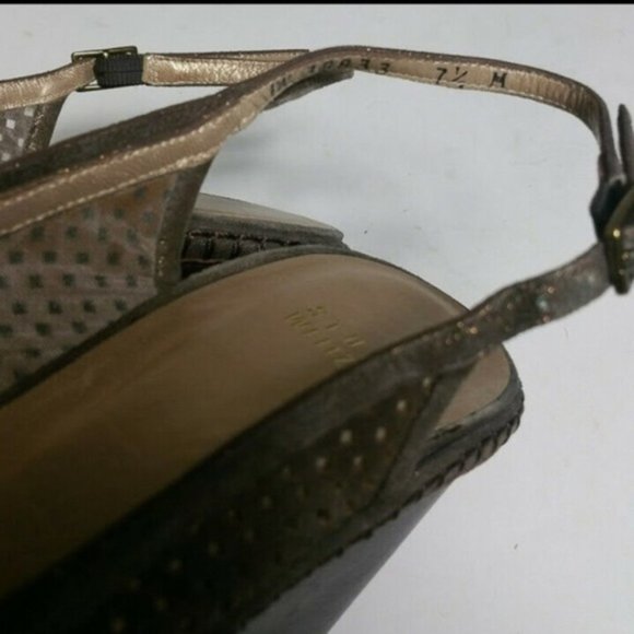 Stuart Weitzman Size 7.5 N Wedge Slingback Sandals - Picture 6 of 8